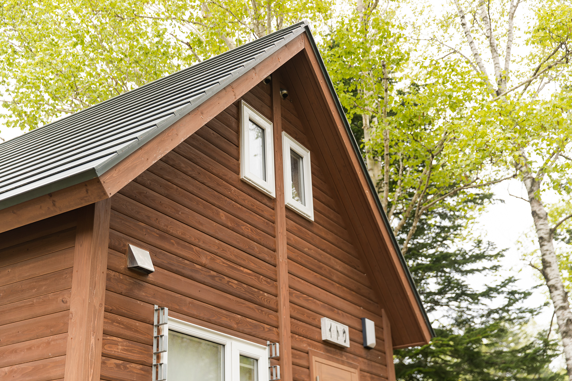 About Log Cabins